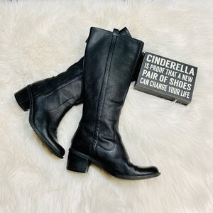 Calvin Klein Haydee Waxy Tumbled Leather Boots 7